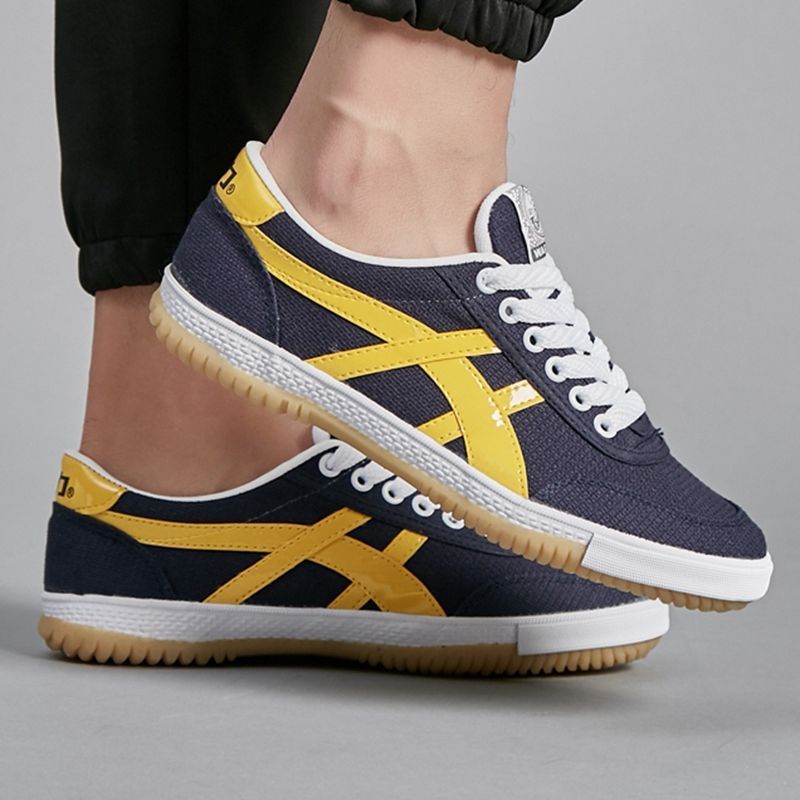 Domestic Table Tennis Shoes Low-Top Mesh Breathable Sports Shoes Men's and Women's Shoes Tbottomon Sole Non-Slip Tennis Shoes Badminton Shoes