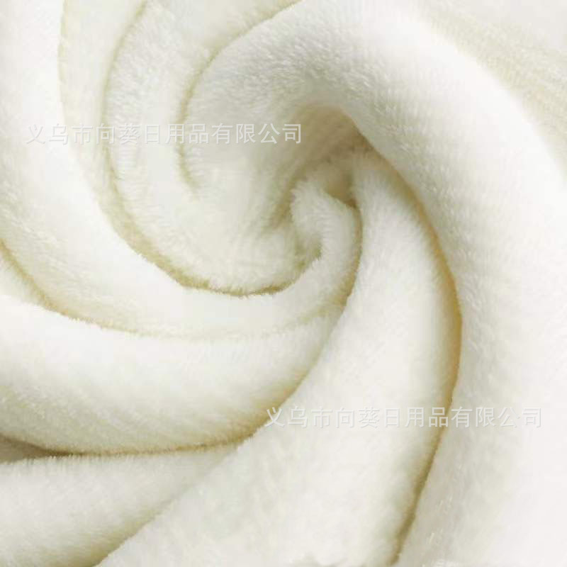 Customized Flannel Blankets Can Be Customized in Size, Specifications, and Color. Wholesale Processing, Thin, Lightweight, Portable