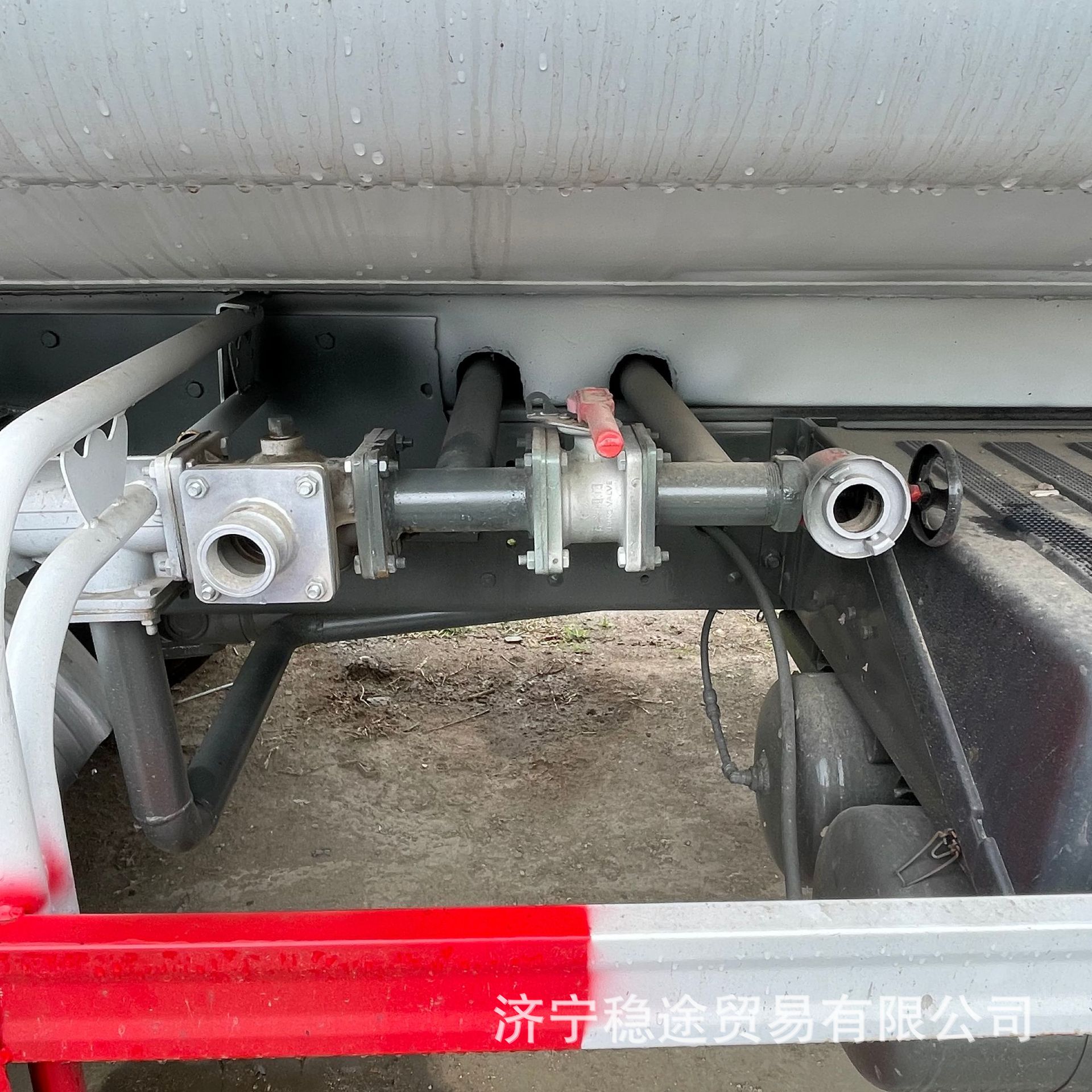 Howo Large Sprinkler Truck, Municipal Sanitation Sprinkler Truck, Construction Site Dust Suppression Sprinkler Truck, Cross-Border Special Supply of Greening Sprinkler Truck