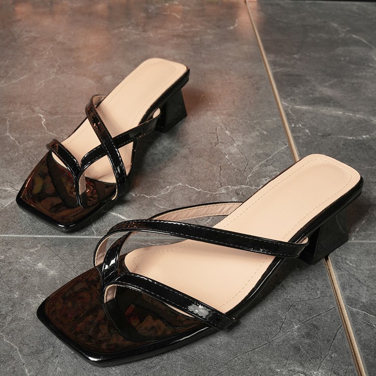 Cross-Border Amazon Aliexpress Foreign Trade Women's Shoes Thick Heel Flip-Flops Women's Outer Wear 2025 New Square Toe Comfortable Sandals