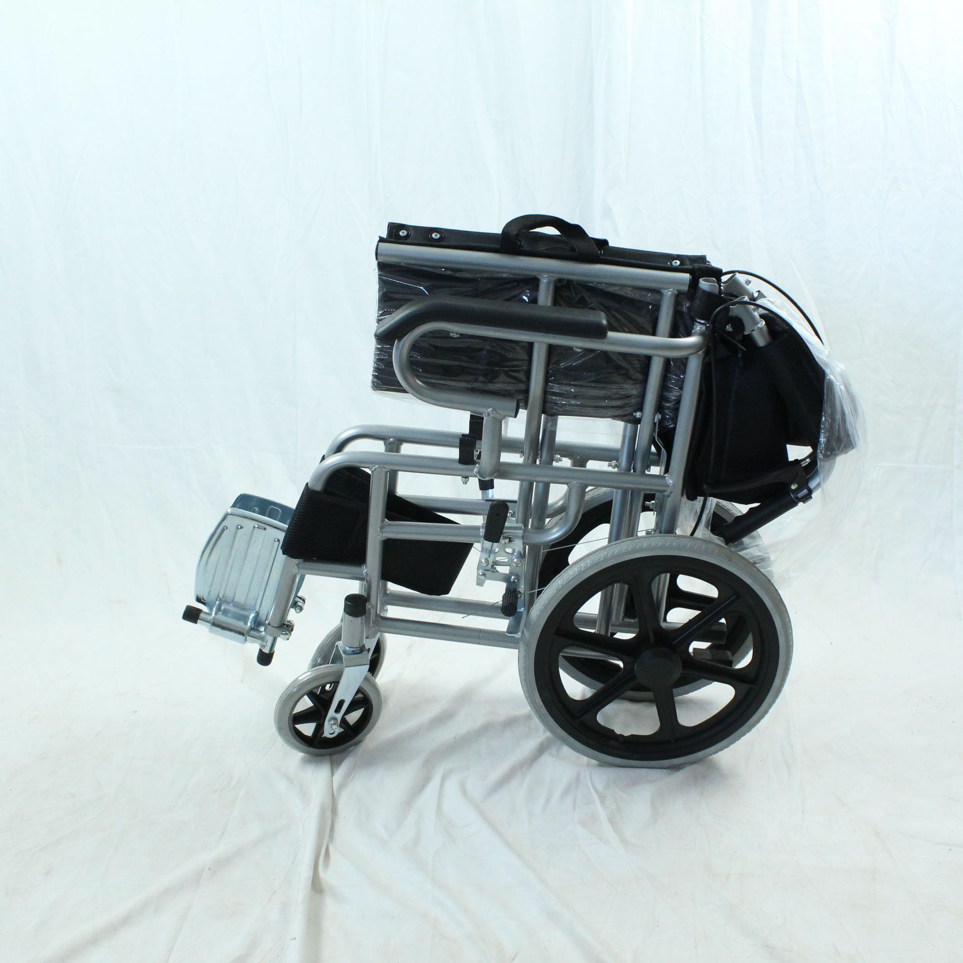 Manual Wheelchair Folding Lightweight Hospital's Same Style Walker for the Elderly Can Lie Flat in Stock
