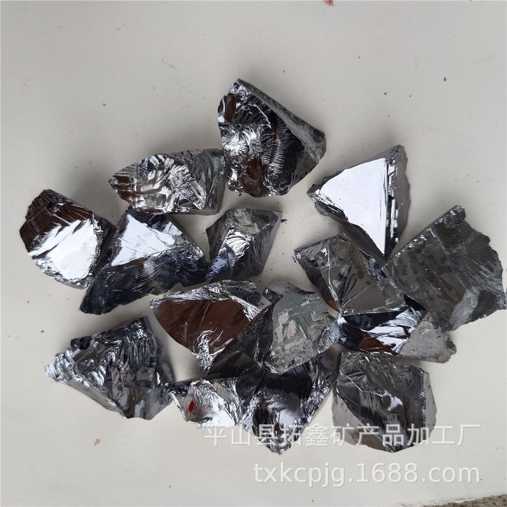 Tuoxin поставляет металлический кремний, поликристаллический кремний, монокристаллический кремний, поликристаллический кремний квадратный слиток, кремний порошок, металлические кремниевые частицы