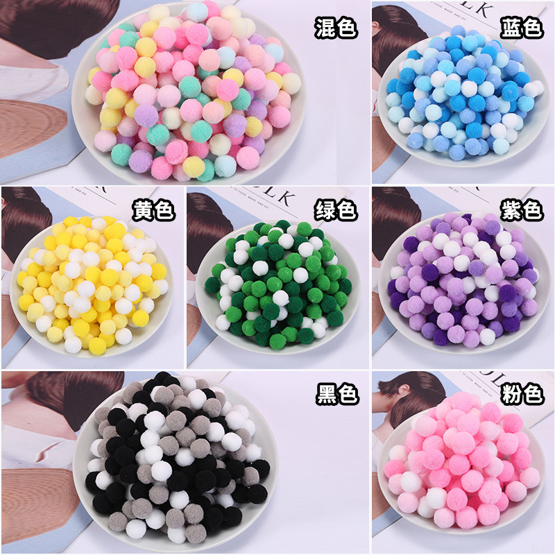 Сумка для прогулок с пушистым шариком, аксессуары в стиле аниме, многоцветный брелок