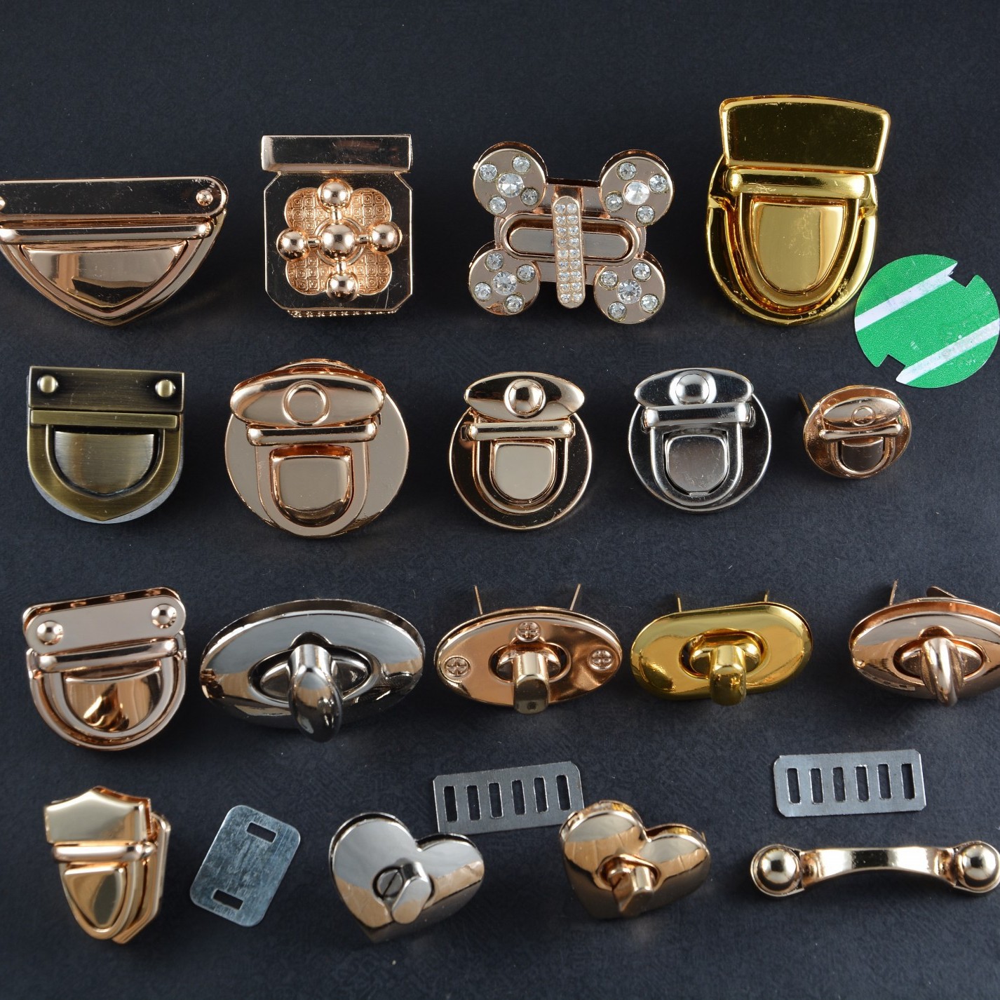 Кастомизированные аксессуары для багажа, замки высокого класса, металлические электроплазмированные замки для упаковочных коробок, замки для сумок