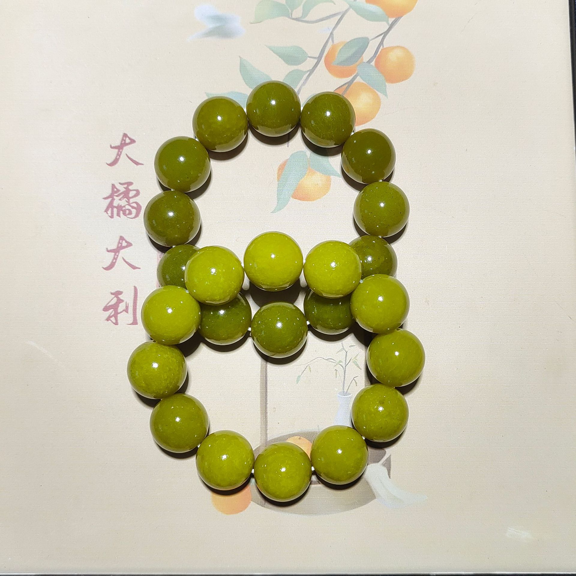 Оптовый браслет из натурального серпентинового жадеита авокадо цвета для мужчин и женщин с высококачественными белыми аксессуарами