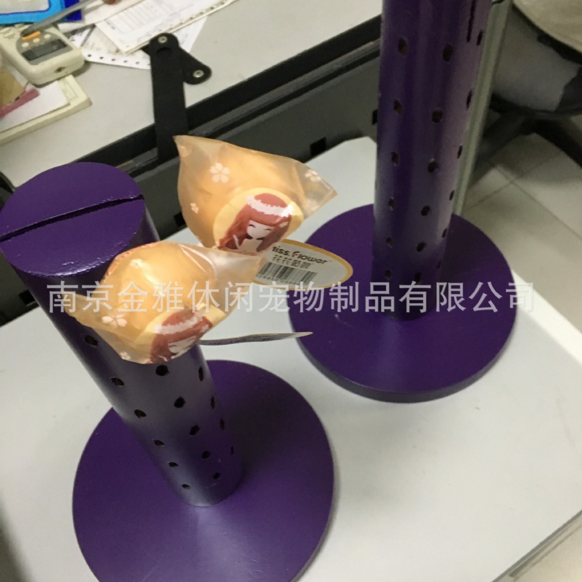 Supermarket candy display 360-degree candy display rack lollipop display rack pine sugar gourd display rack