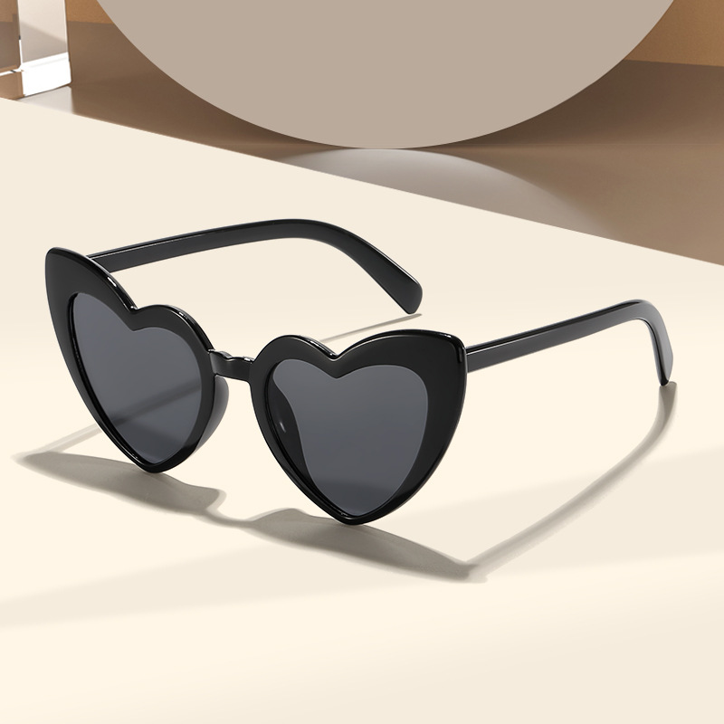 New Peach Heart Sunglasses Cross-Border European and American Party Special-Shaped Love Glasses Internet Celebrity Street Photography Fashionable Men's and Women's Sunglasses