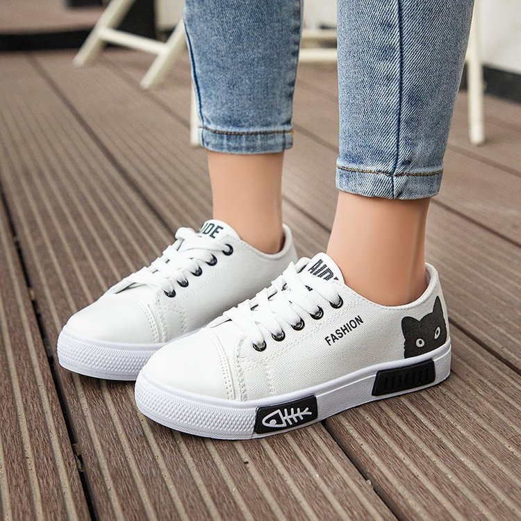 Large Size Canvas Shoes for Women, Casual White Shoes, Kitten Student Shoes, Low-Top Flat Ins Street Fashion Shoes for Women