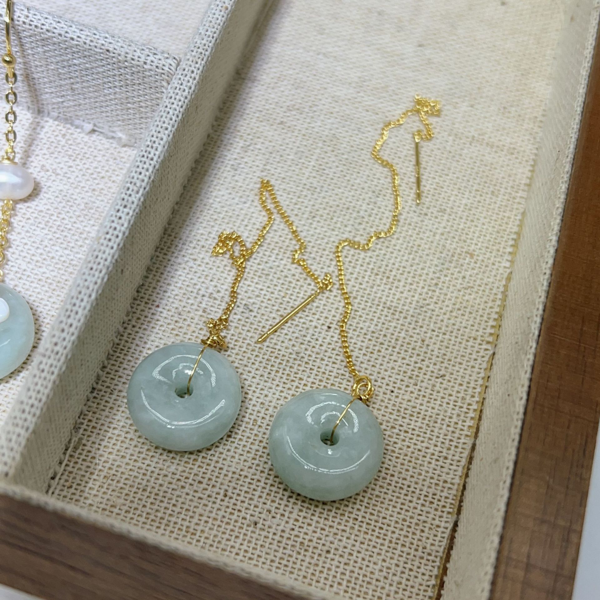 Peace Buckle Earrings New Chinoiserie National Trend Peace and Joy Jade Earrings for Women with Gentle Elegant and Han Dynasty Classical Jewelry