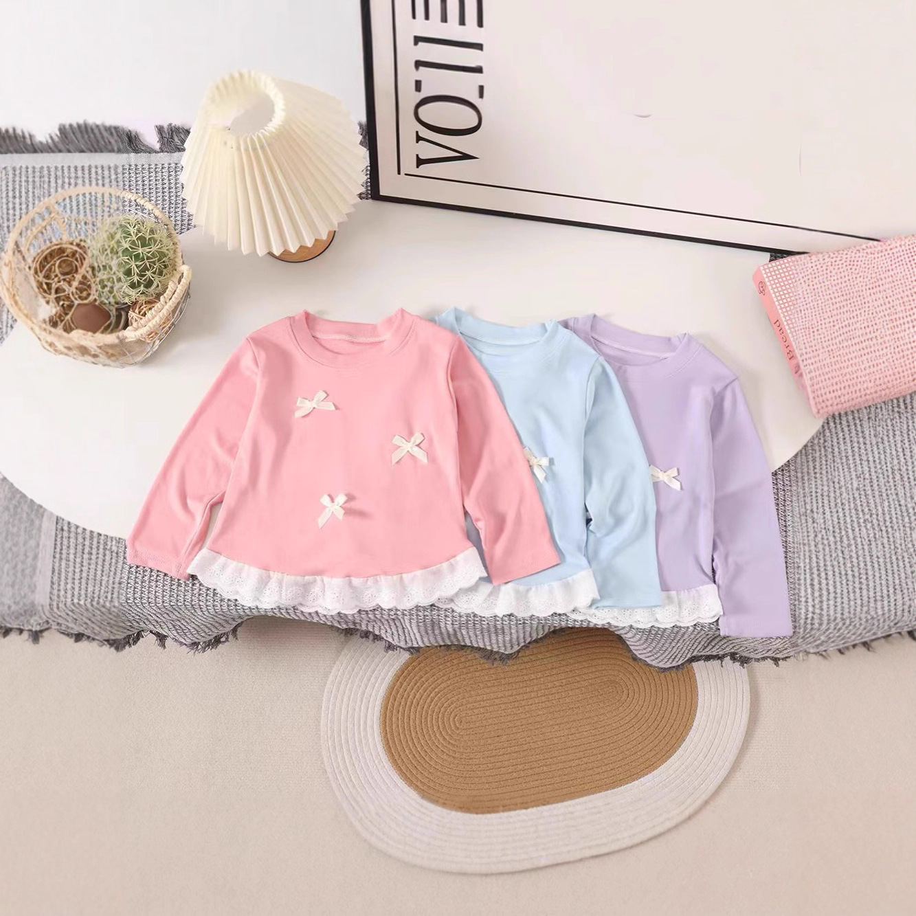 Блузка с бантом и кружевом для девочек, 2025 весна и осень, новый детский верх, корейский стиль, длинный рукав