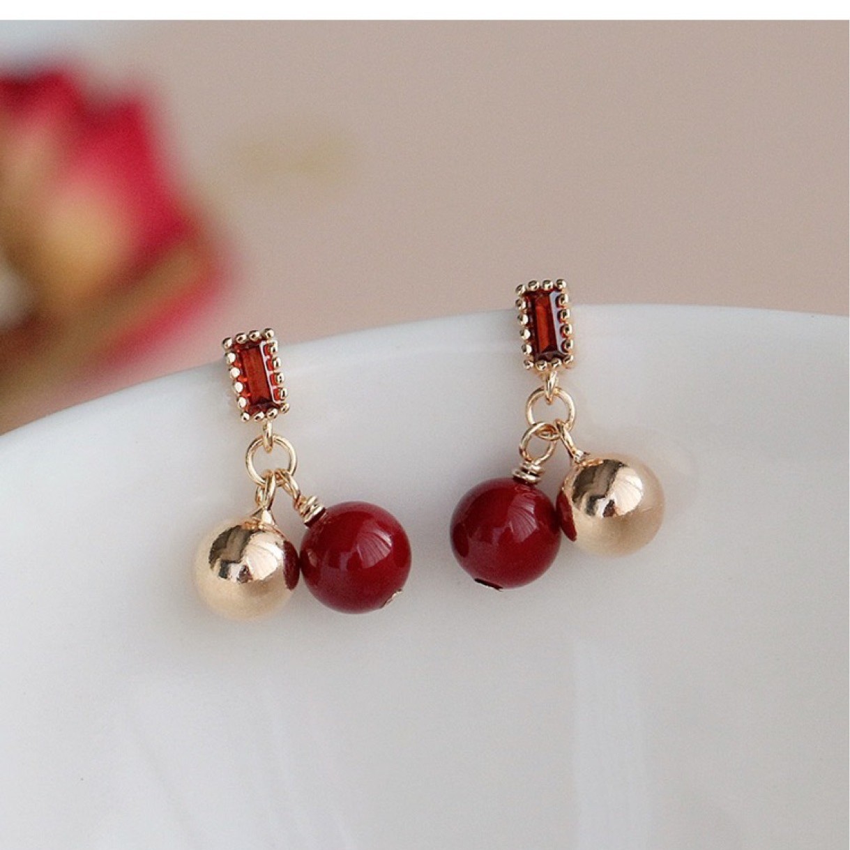 Red bean s925 silver needle festive cinnabar earrings feeling earrings ladies western style red zircon earrings golden ball
