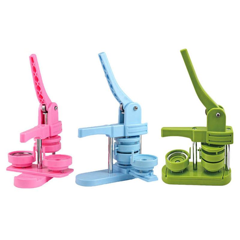 New Plastic Rotary Badge Machine, Push-Pull Badge Machine, Bar Badge Making Machine, Exclusively for Cross-Border Supply