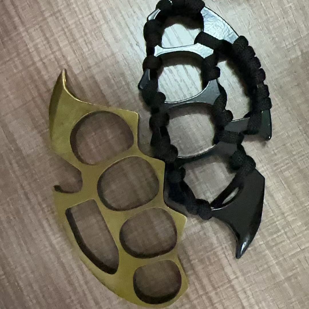 Tiger Thickened Beer Bottle Opener Finger Tiger Zinc Alloy Four-Finger Self-Defense Hand Breaking Window Glass Fiber Self-Defense Weapon Knuckles