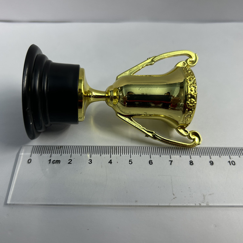 Eco-friendly material plastic toy trophy children's mini toy medal trophy giveaway small toy cross-border exclusive