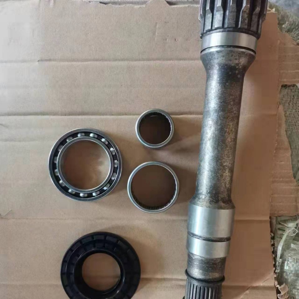 Suitable for Ram Pickup Truck Front Axle Differential Right Front Half Shaft Kit 68257420Af Reinforced Four-Wheel Drive