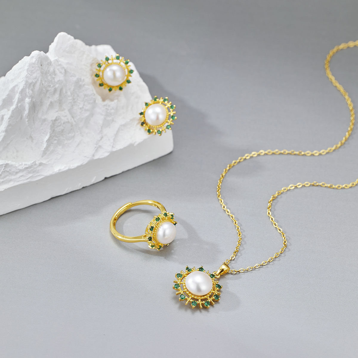 Sunflower Pearl Set Jewelry Women's Micro Diamond Fashionable Elegant Retro Design Flower Earrings Wholesale