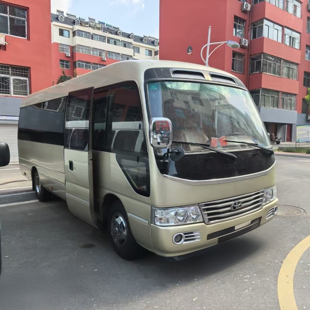 Export Toyota 23-Seat Coaster Minibus to Africa Coaster Minibus Passenger Car Medium-Sized Business Minibus