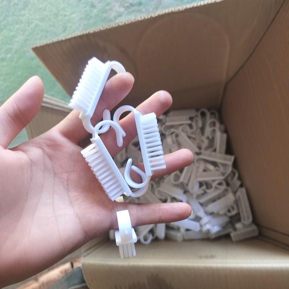 Manicure Tools Manicure Brush Plastic Horn Brush Manicure Cleaning Nail Brush Small Horn Brush Factory Direct Supply