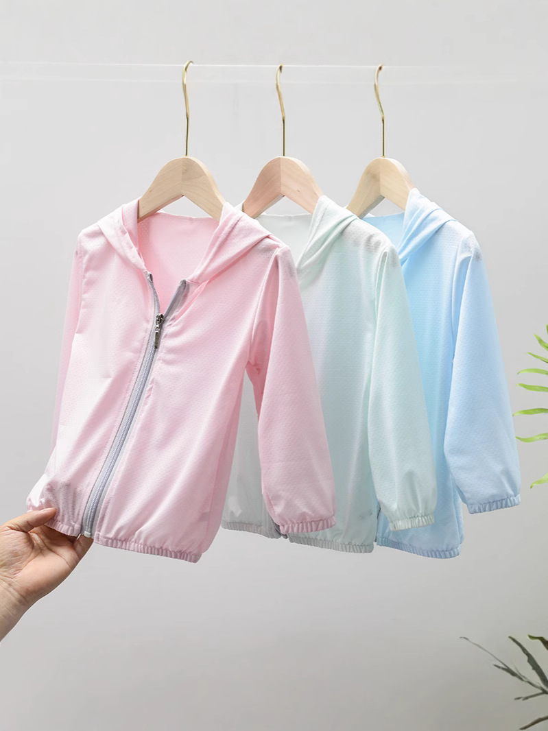 Summer new children's ice silk thin sunscreen clothing for boys and girls hooded long sleeve sunscreen clothing a generation of hair