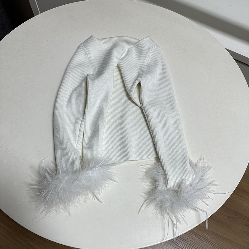 2024 New Girls Ostrich Hair Cuff Base Shirt Crewneck Pit Knitted Sweater Autumn and Winter Long Sleeve Base Sweater