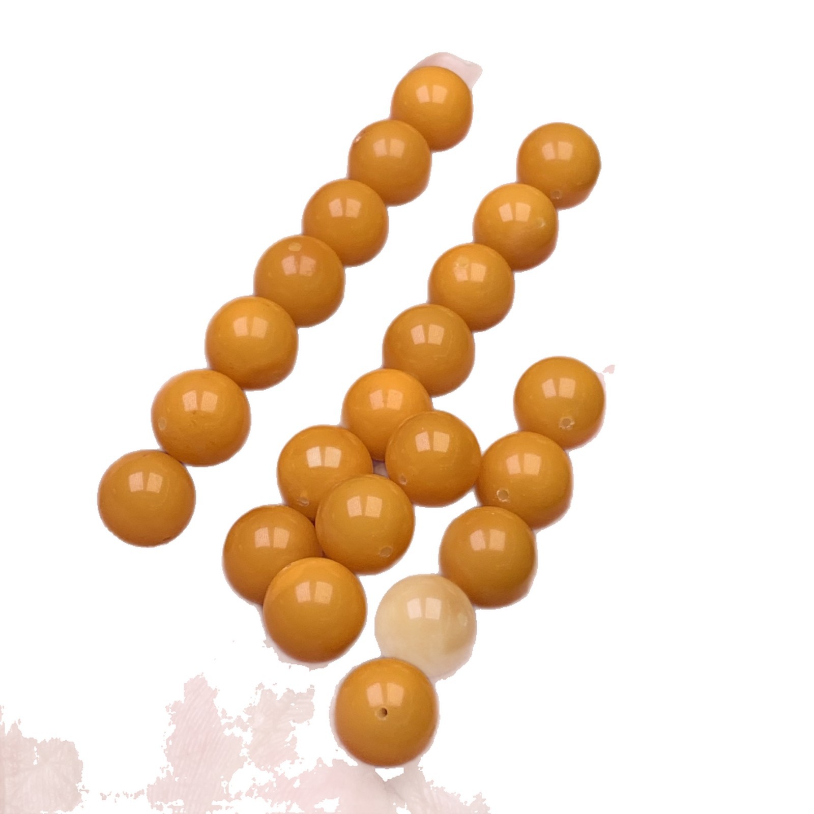 Natural Russian Amber Beeswax Old Honey Round Beads Loose Beads Wax Rich and Full of Cultural Accessories Bracelets Wholesale