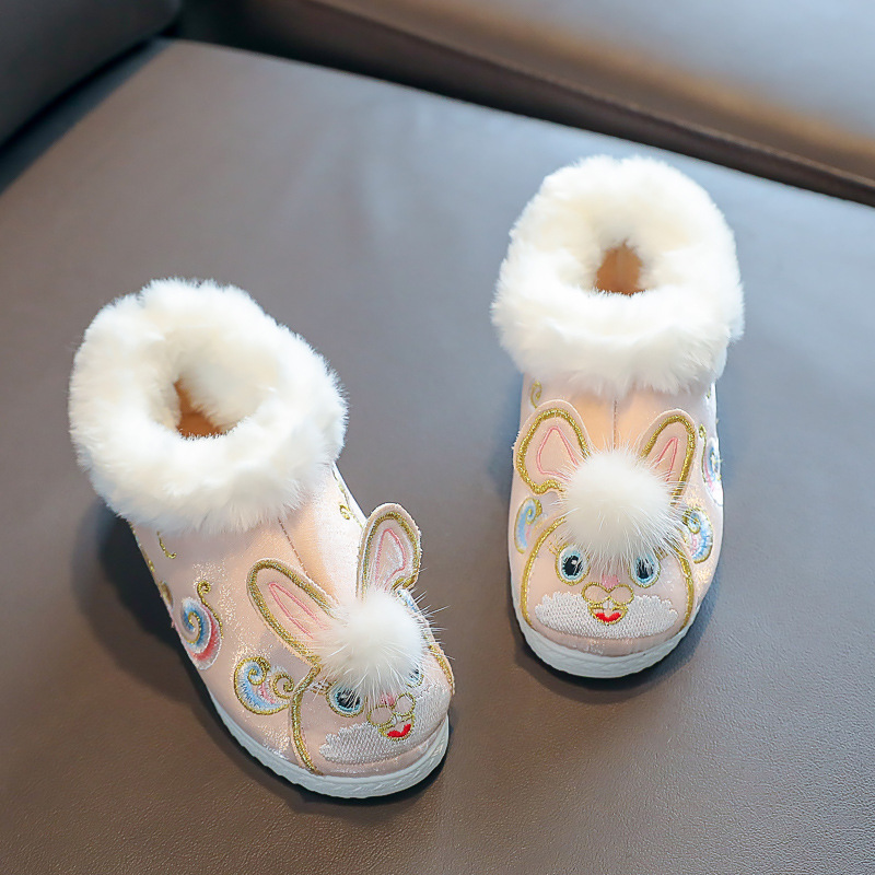 Winter girls' Hanfu shoes New Year's greeting shoes Children's embroidered shoes fleece-lined thick warm cotton-padded shoes Chinese style ancient costume short boots