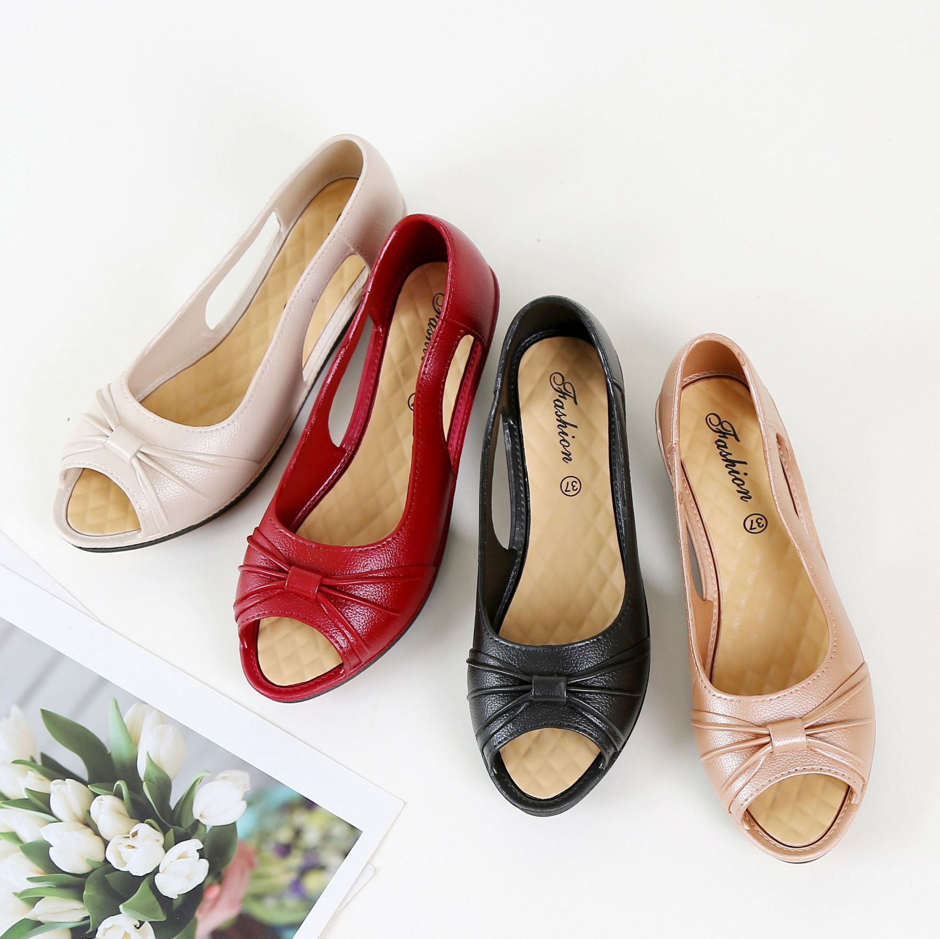 2025 новые сандалии для женщин среднего возраста с мягкой подошвой на платформе и среднем каблуке