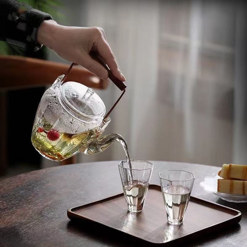 High Borosilicate Heat-Resistant Glass Teapot with Handle for Home Use, Suitable for Brewing Green Tea, Flower Tea, Fruit Tea, and Decanting