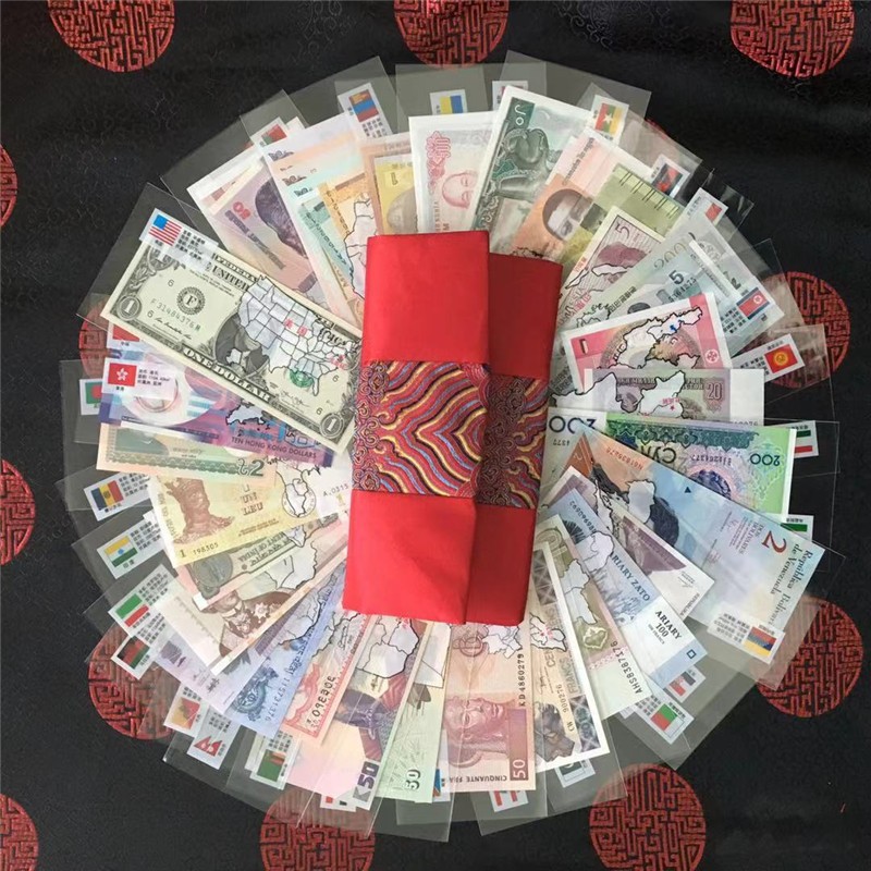52 Pieces of Foreign Currency, Non-Repeating, 28 National Banknote Paper Red Envelopes, All Domestic Products, Non-Circulation