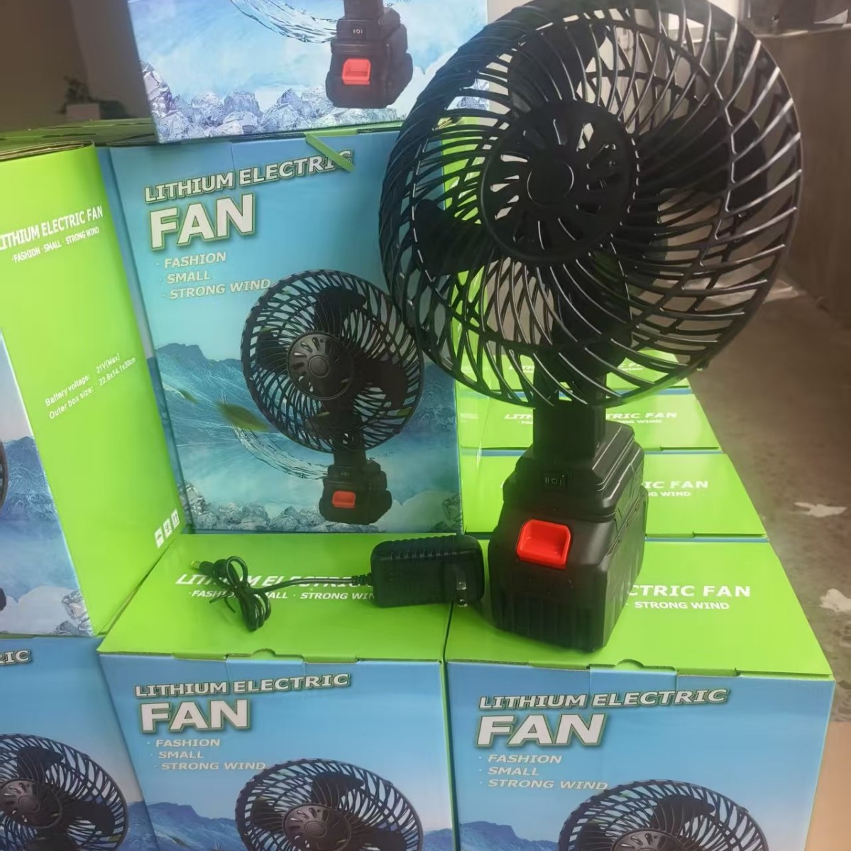 Lithium battery 8 inch fan charging small strong wind outdoor portable desktop small fan long battery life fan violence