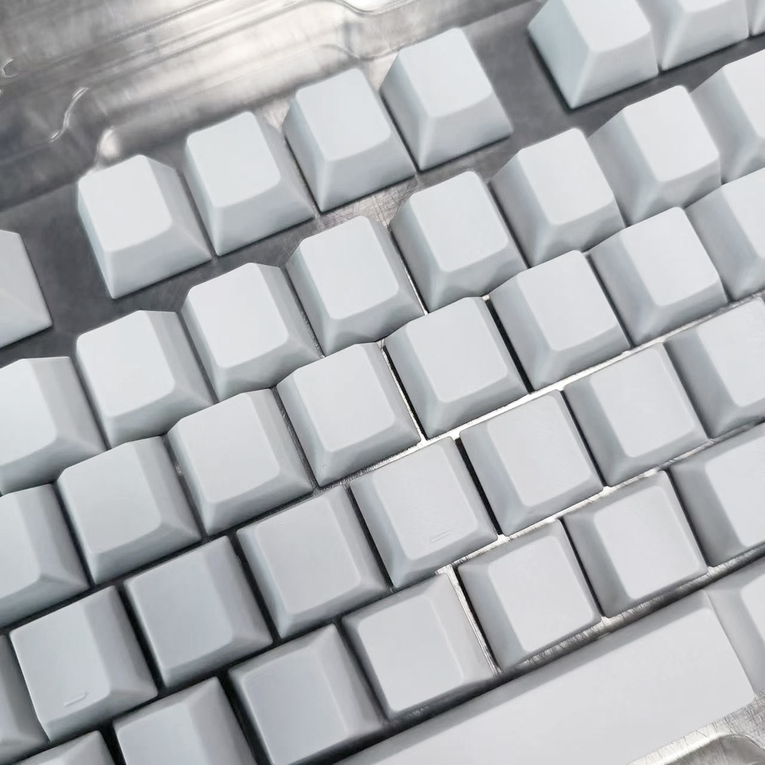 Side-Engraved Translucent Keycaps, Double-Color Injection Molding, Original Height, Dye-Sublimation Blank Material