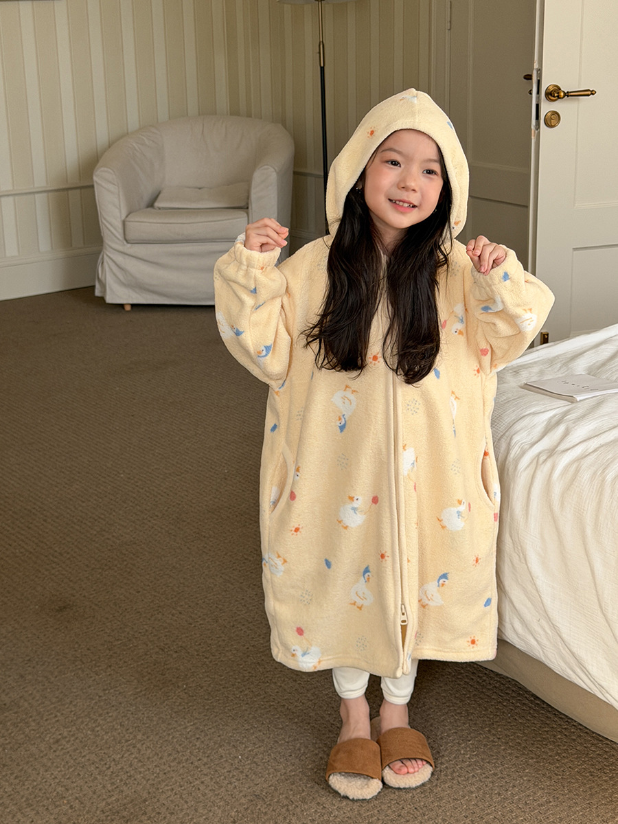 Aimobeibei Children's Cartoon Cute Warm Polka Dot Pajamas Double-Sided Snowflake Coral Fleece Hooded Robe Loungewear