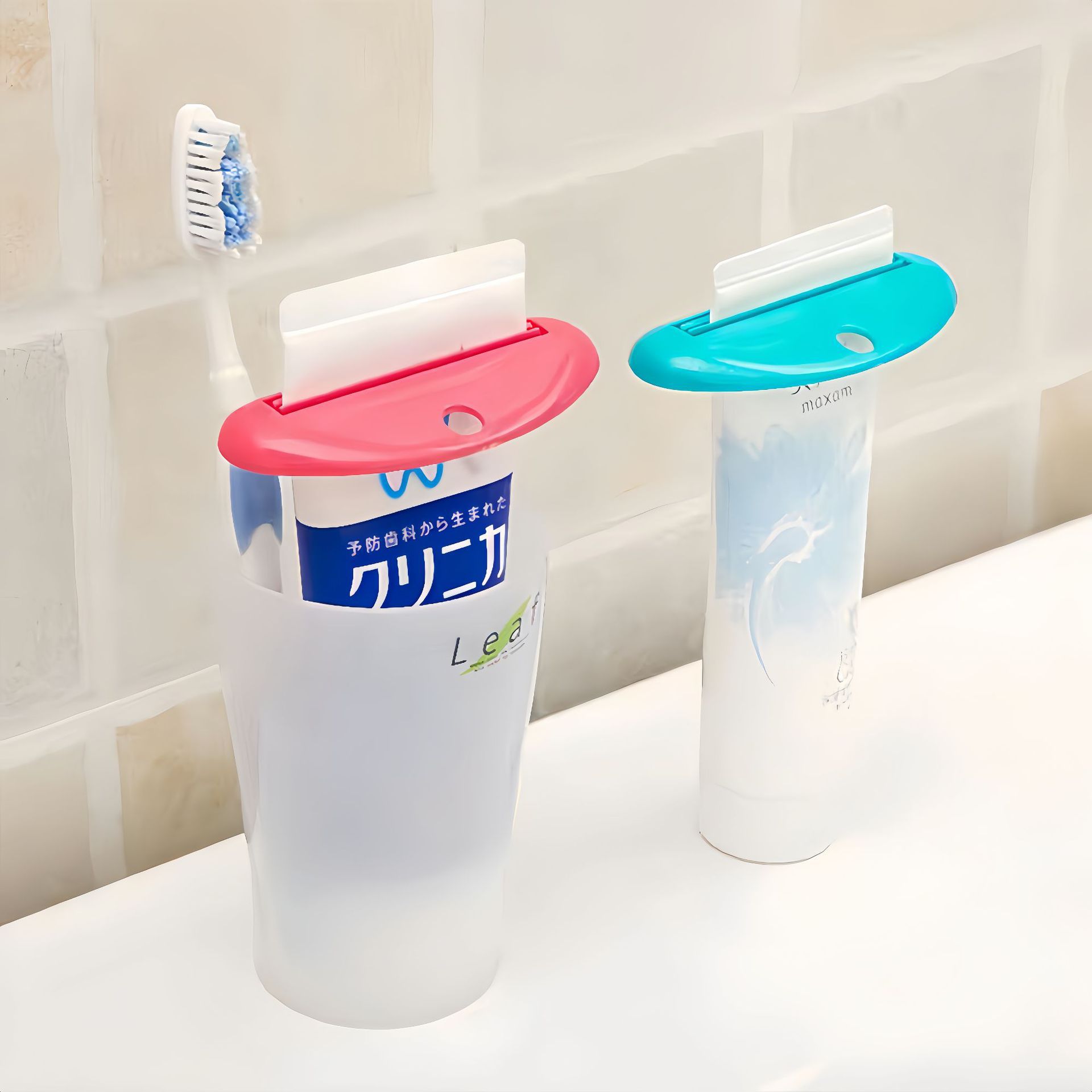 New Toothpaste Squeezer Creative Manual Toothpaste Squeezer Hand Cream Cosmetics Manual Squeeze Sample Roller
