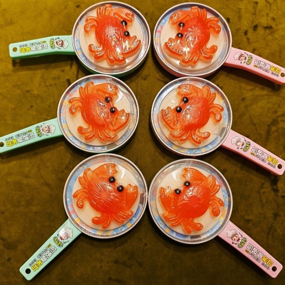 Love Overflowing Childhood Fried Crab Bunchou Popping Candy Crab Shape Jelly Candy Toy Children's Candy Snacks Wholesale