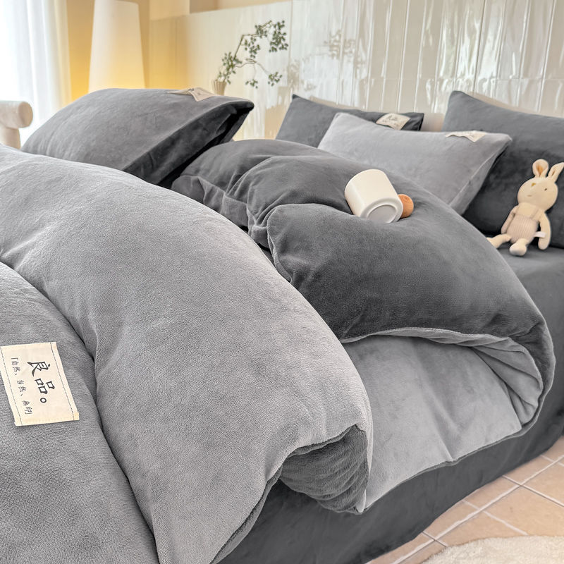 Утолщенный комплект из четырех предметов из молочного велюра, зимние теплые флисовые простыни с двойной стороны, три предмета, для матерей и младенцев