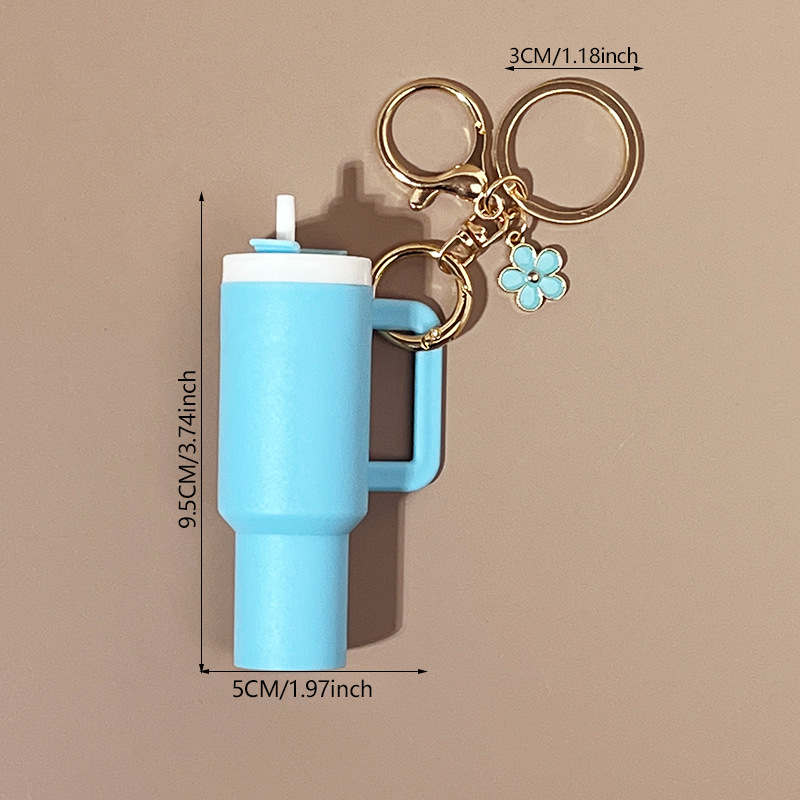 Cross-border new ice cup key chain Stanley Stanley key chain pendant can put lipstick flower pendant