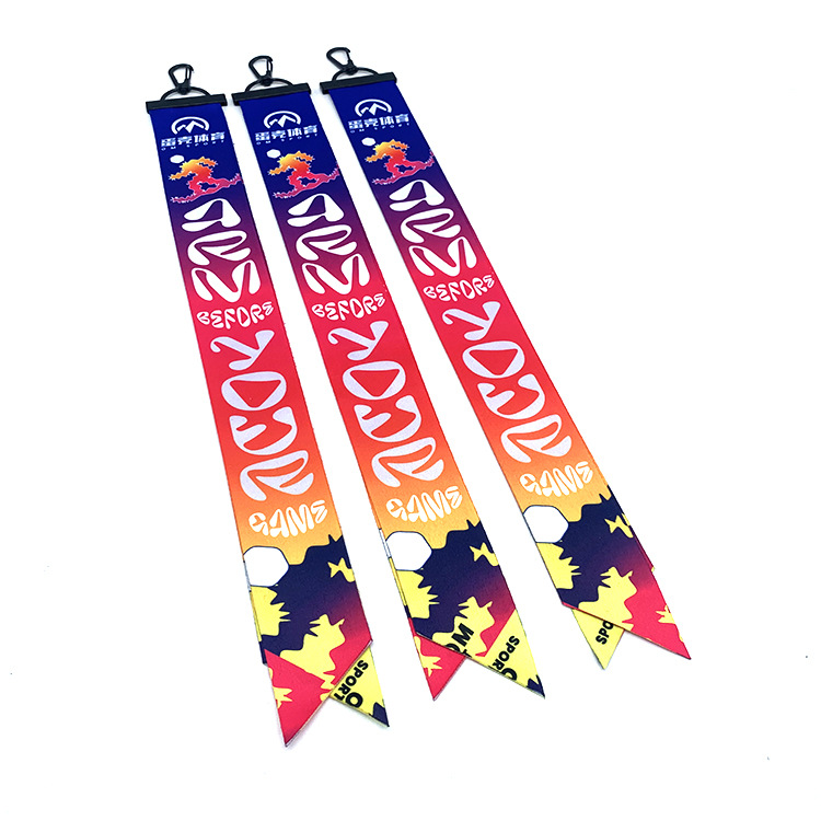Manufacturer Customized Ski Club Streamers, Ski Straps, Ski Helmets, Ski Clothing Streamers, Price Discounts