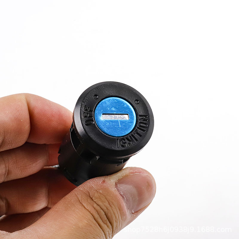 Off-road motorcycle ATV four-wheel ATV accessories 50-250CC start ignition switch electric door lock key