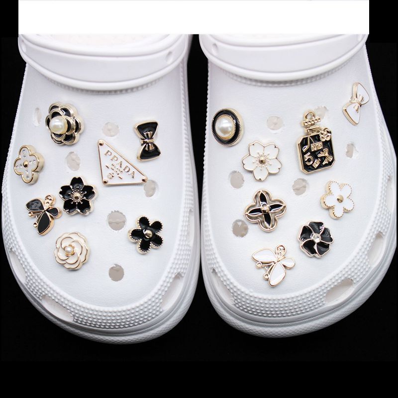 Kwai Sha cross-border resin Camellia pearl flower drop oil butterfly hole shoes buckle diy accessories shoes flower accessories hair accessories