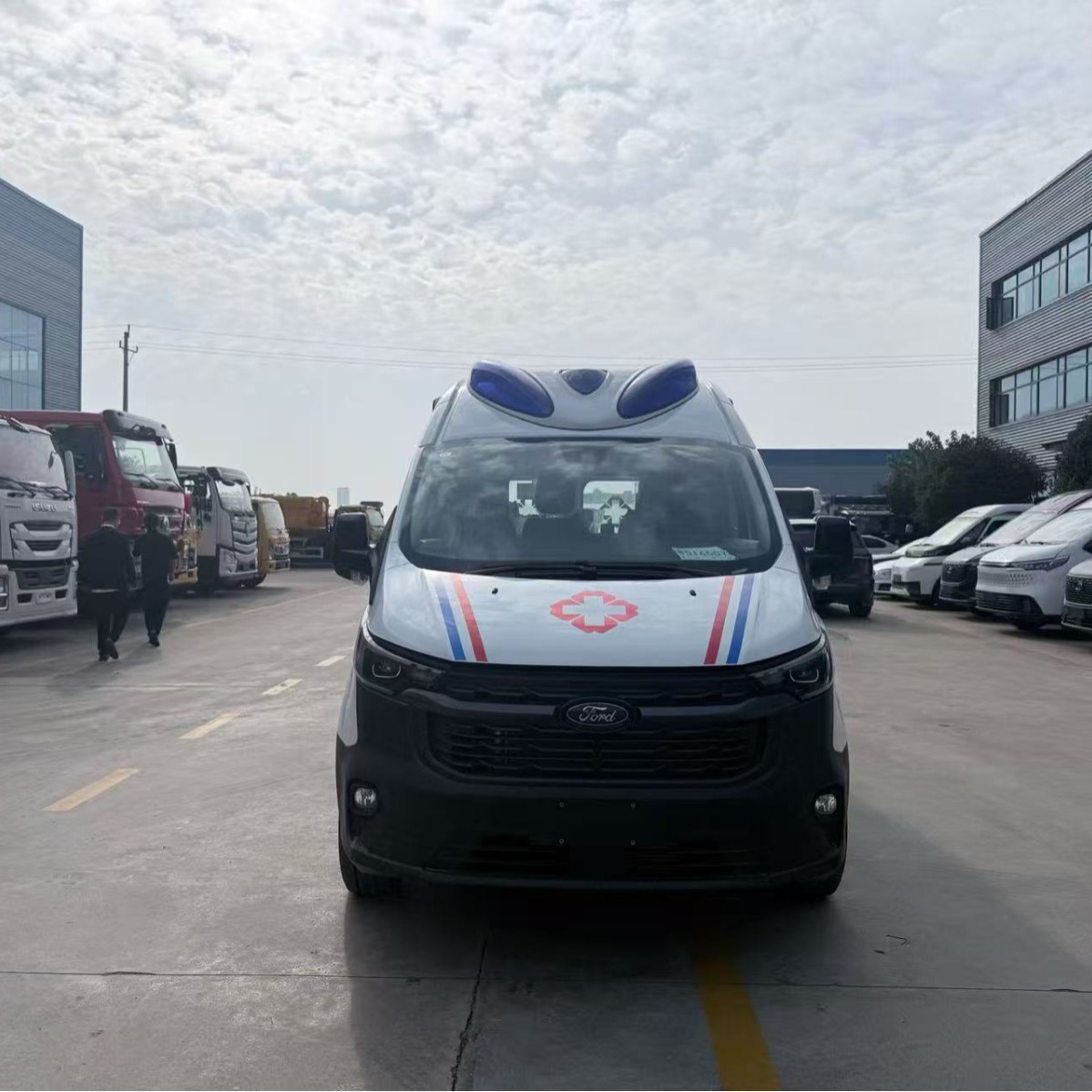 Manufacturer V362 Transfer Ambulance 120 Medical Ambulance Configuration Optional Factory Direct Sales Global Direct Supply