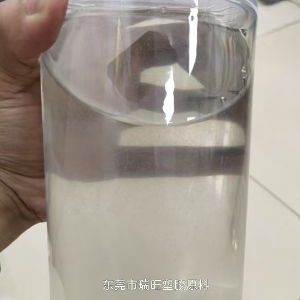 Жидкий бутиленовый каучук, модифицированный эпоксидной смолой, для упрочняющих клеевых герметиков