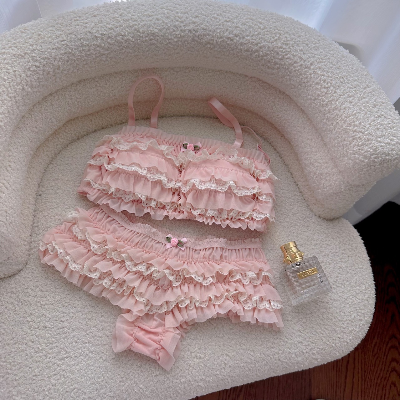 Шорты-юбка с многоэлементным дизайном, европейская и американская мода, тонкие летние шорты с кружевом