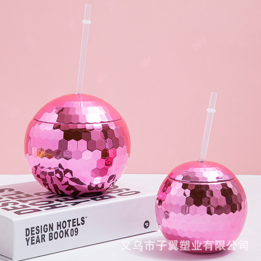 Creative simple DISCO ball drinking cup 600ML factory in stock wholesale portable new plastic cup with lid