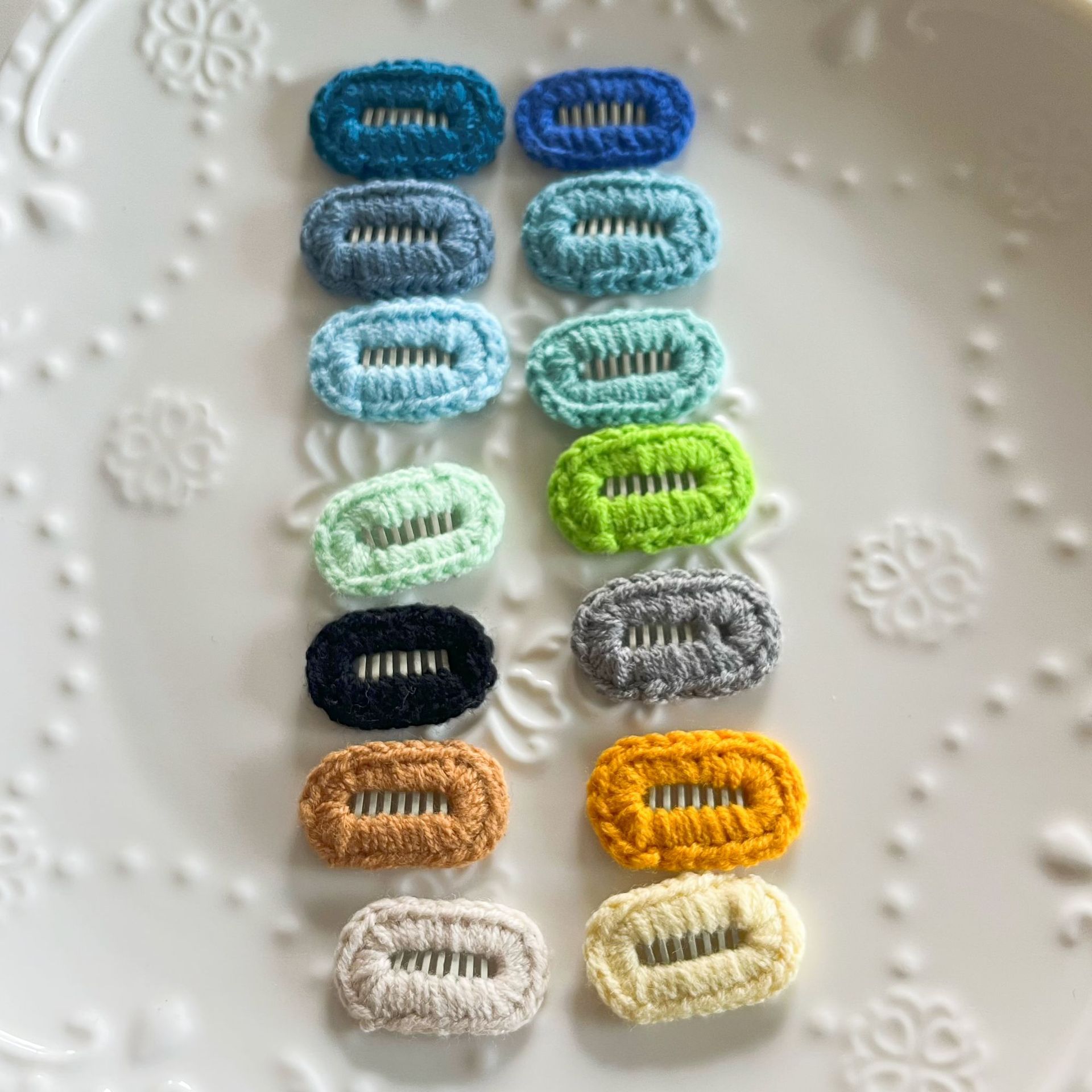 Handmade wool crocheted pet BB clip mini broken hairpin dog cat cute autumn and winter Yorkshire Marji