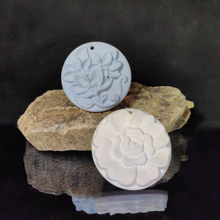 Fang Wei Popular Korean Style Wardrobe Hanging Fragrance Car Pendant Flower Shape Car Fragrance Perfume Expanding Fragrance Gypsum Fragrance Slice