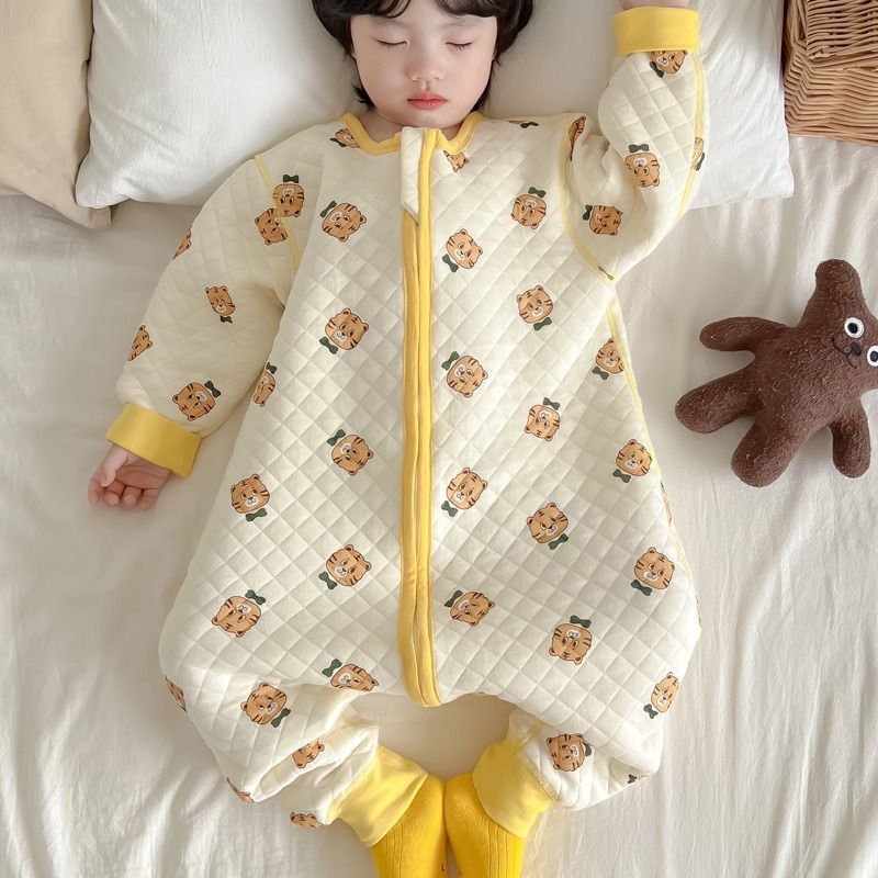 Autumn and Winter One-Piece Pajamas for Boys and Girls, Baby Cartoon Fleece-Lined Thickeneded Sleeping Bag, Baby Spring & Fall Warm Home Clothes
