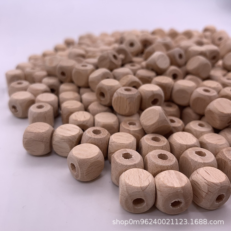 Factory direct solid wood beech dice children beaded beads loose beads handmade DIY crafts spot