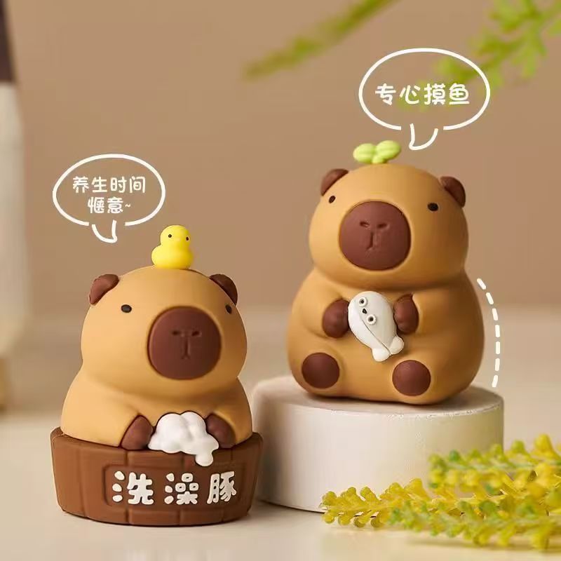 Capybara Desktop Ornament Mini Stress-Relief Decoration for Emotional Stability and Healing for Girls