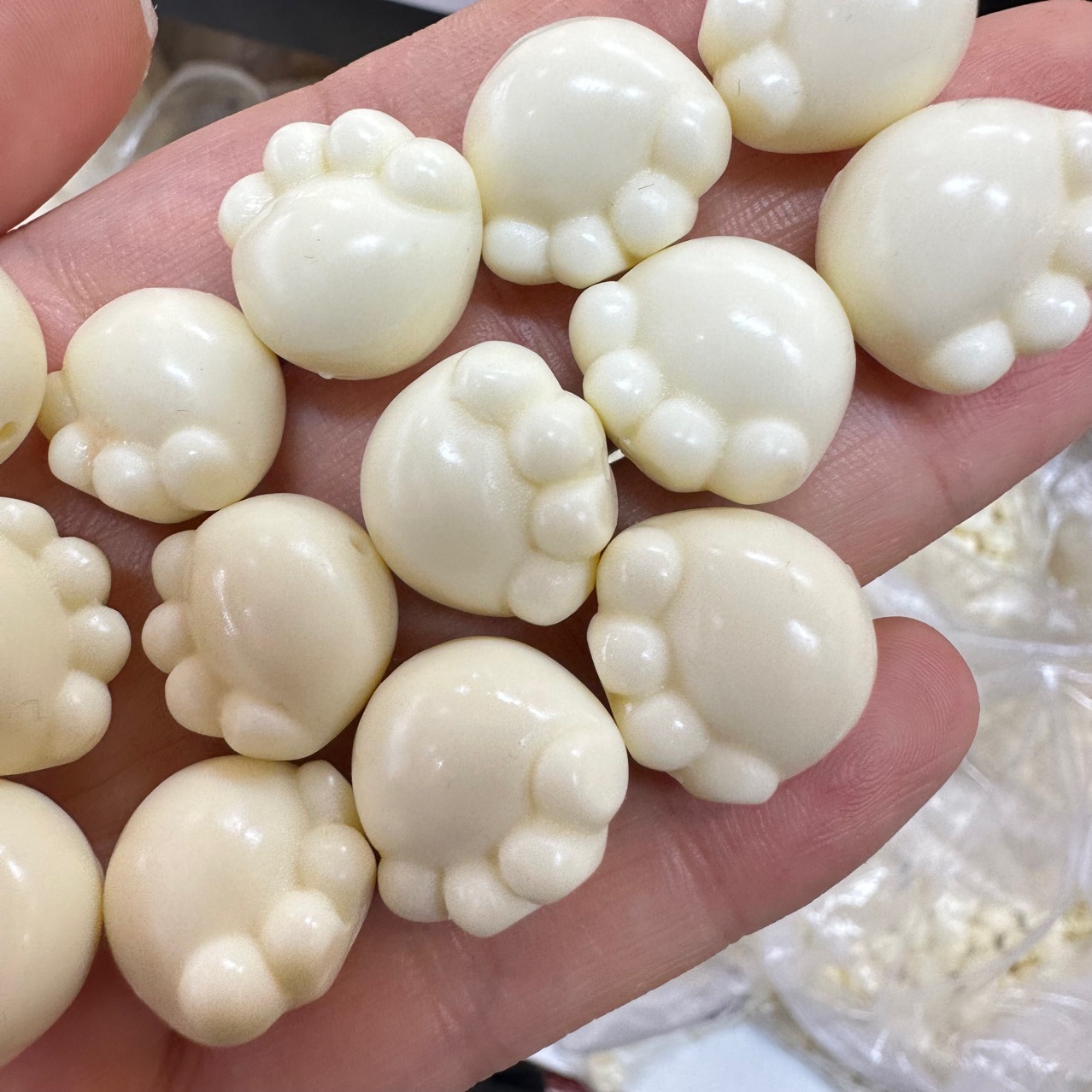 Ivory fruit cat claw DIY text play beads accessories bracelet super cute cute accessories handheld accessories men and women