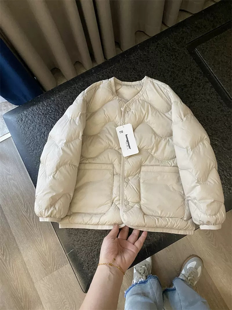 Children's 90% Duck down Lightweight down Jacket 2025 New Model Kids' Autumn and Winter Round Neck Wave Pattern Lightweight down Jacket